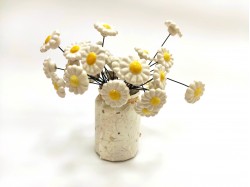 Keramična marjetica na kovinski upogljivi palčki